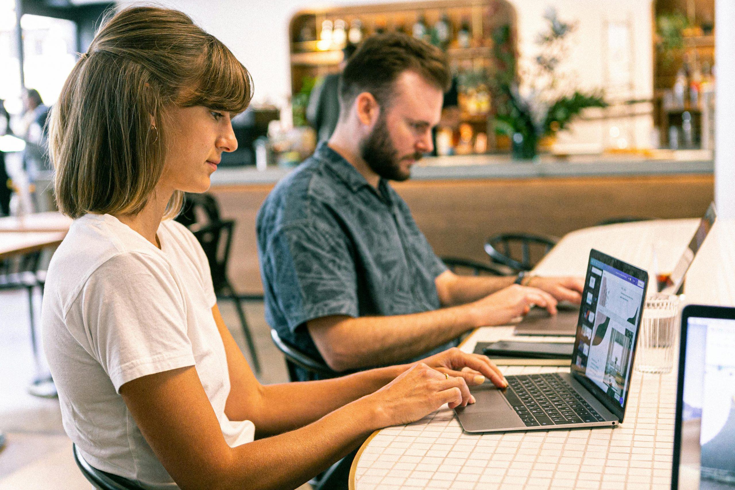 Boostez Votre Visibilité sur Annurgence : Comment se Mettre en Avant sur un Annuaire Professionnel en Ligne
